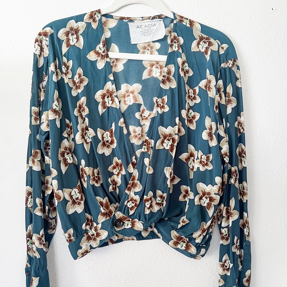 acacia top